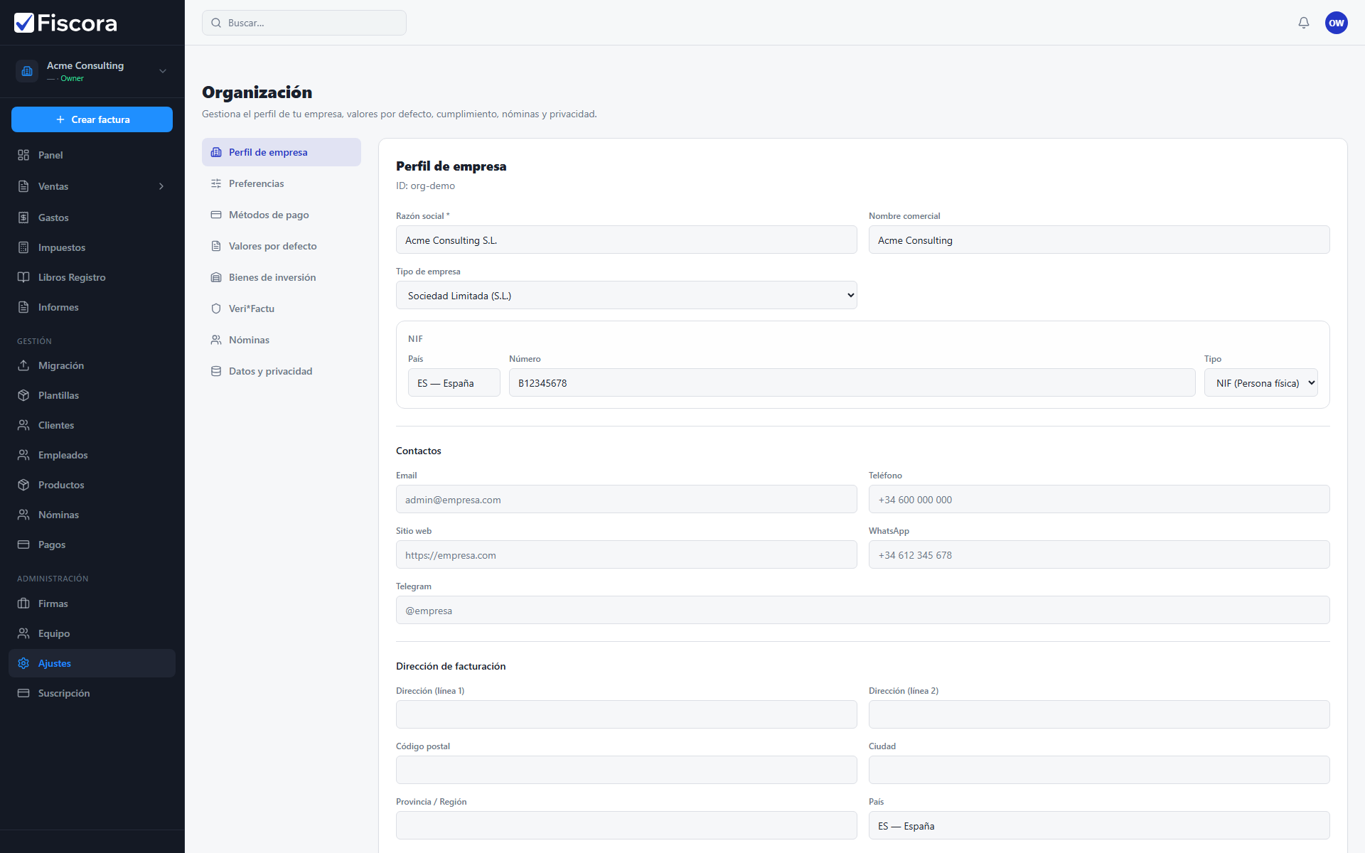 Ajustes de organización donde se configuran el perfil de empresa y los datos de contacto.